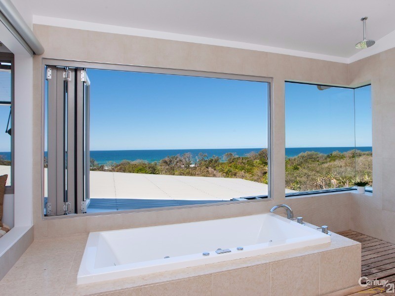 18 Plover Street, Peregian Beach QLD 4573