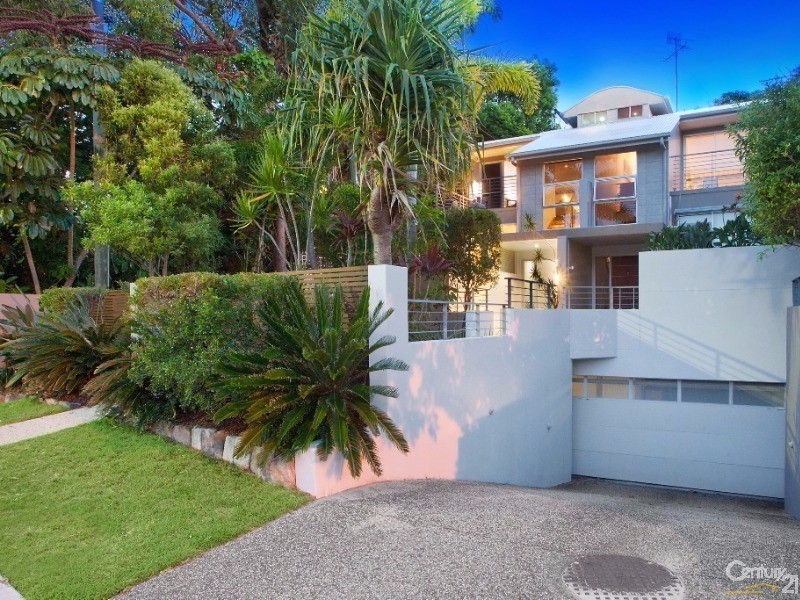 1/27  Duke Street, Sunshine Beach QLD 4567