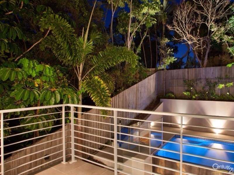 1/27  Duke Street, Sunshine Beach QLD 4567