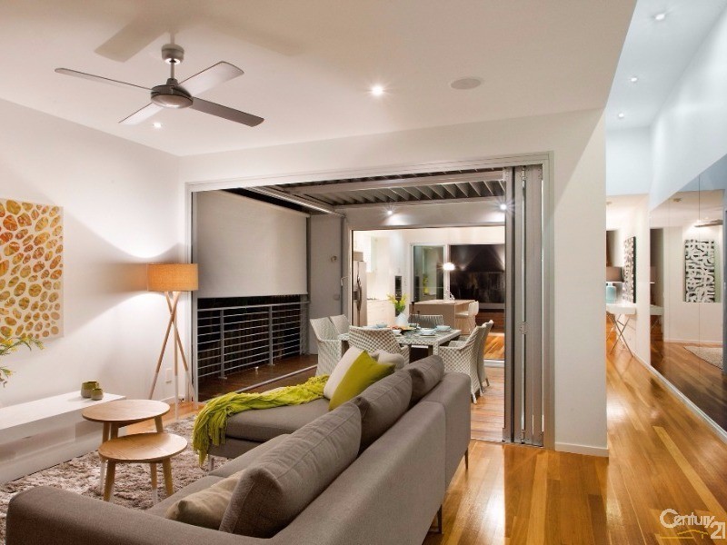 1/27  Duke Street, Sunshine Beach QLD 4567