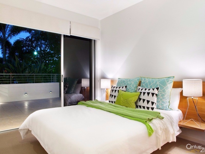 1/27  Duke Street, Sunshine Beach QLD 4567