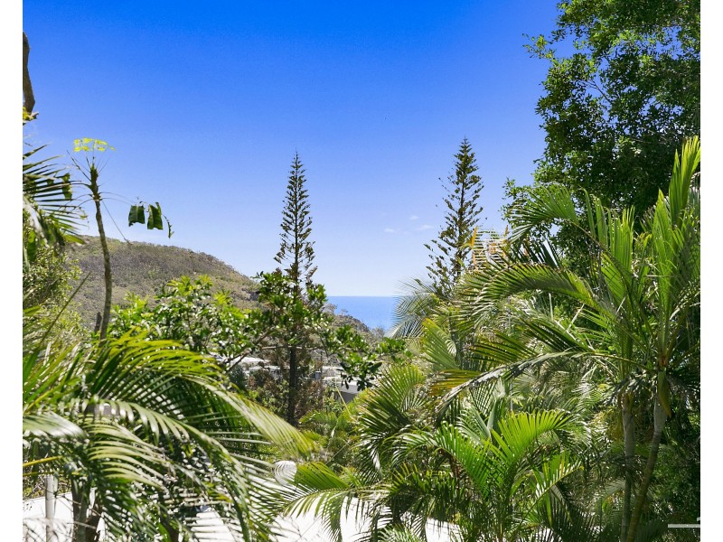 16 Maher Terrace, Sunshine Beach QLD 4567