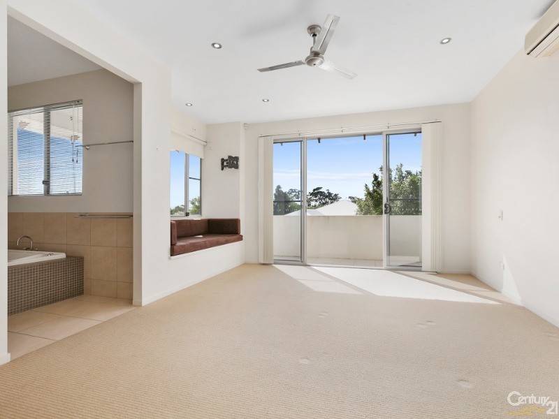 4 Nicklaus Lane, Peregian Springs QLD 4573