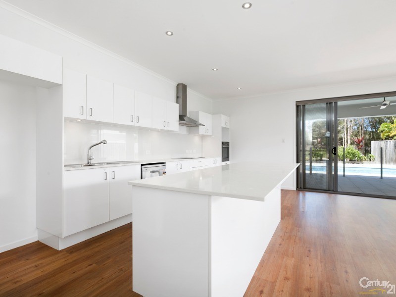 15 Augusta Circuit, Peregian Springs QLD 4573