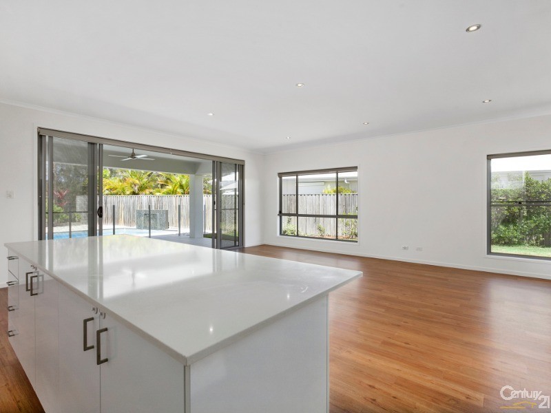 15 Augusta Circuit, Peregian Springs QLD 4573