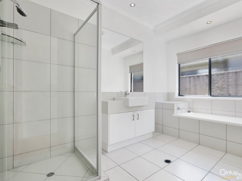 15 Augusta Circuit, Peregian Springs QLD 4573