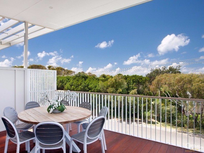 The Coves 2/20 Tristania Drive, Marcus Beach QLD 4573