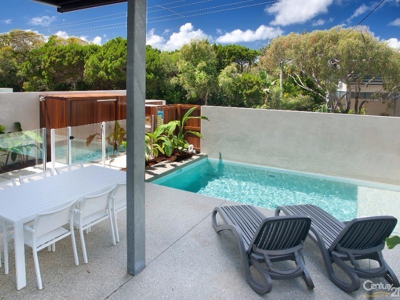 The Coves 2/20 Tristania Drive, Marcus Beach QLD 4573