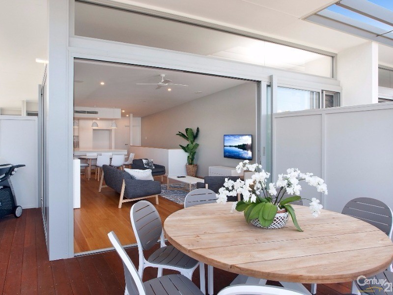 The Coves 2/20 Tristania Drive, Marcus Beach QLD 4573