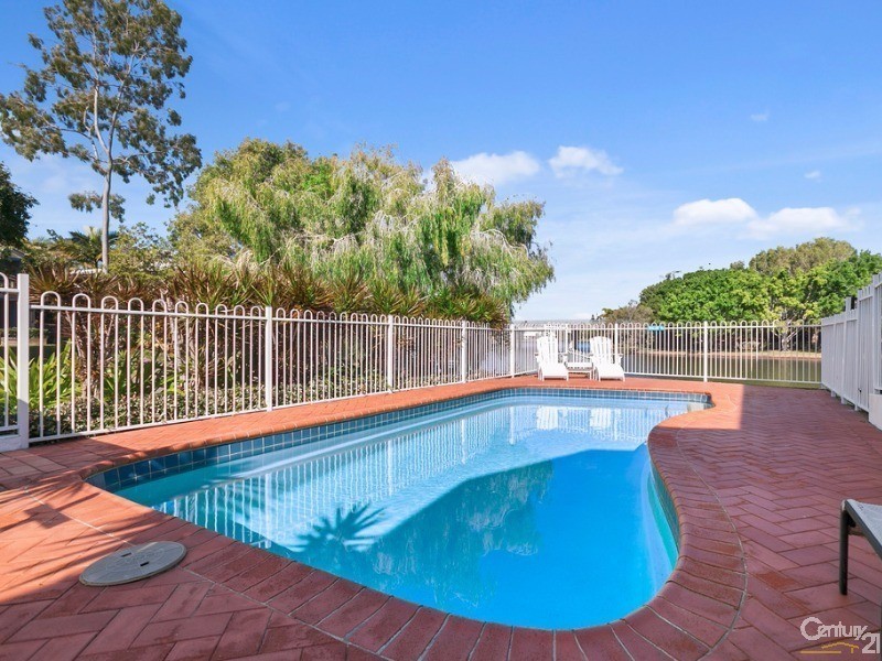 4/5 Hygieta Street, Noosa Waters QLD 4566