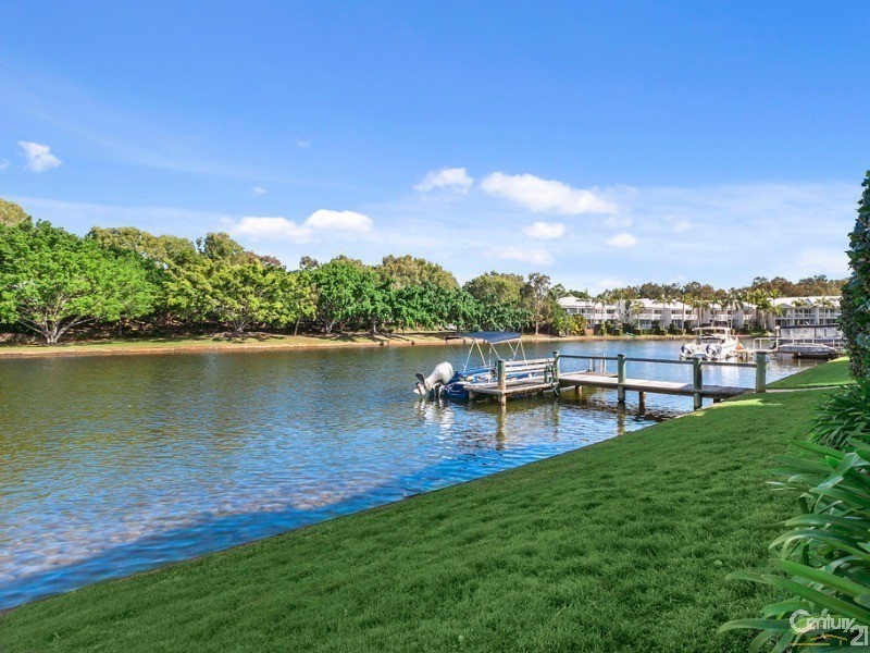 4/5 Hygieta Street, Noosa Waters QLD 4566