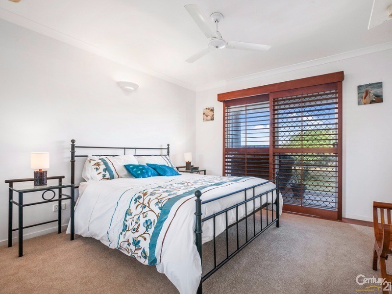 4/5 Hygieta Street, Noosa Waters QLD 4566
