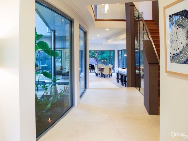 20 Depper Street, Sunshine Beach QLD 4567