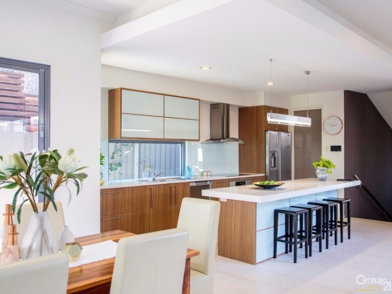 20 Depper Street, Sunshine Beach QLD 4567