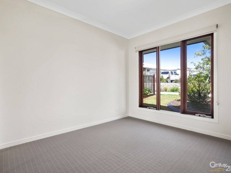 25 Radiata Place, Peregian Springs QLD 4573