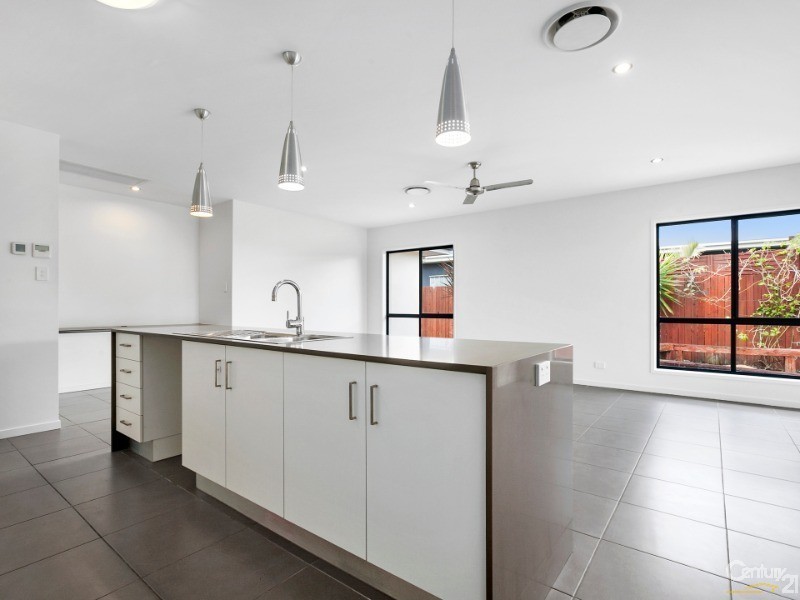 9 Penina Close, Peregian Springs QLD 4573