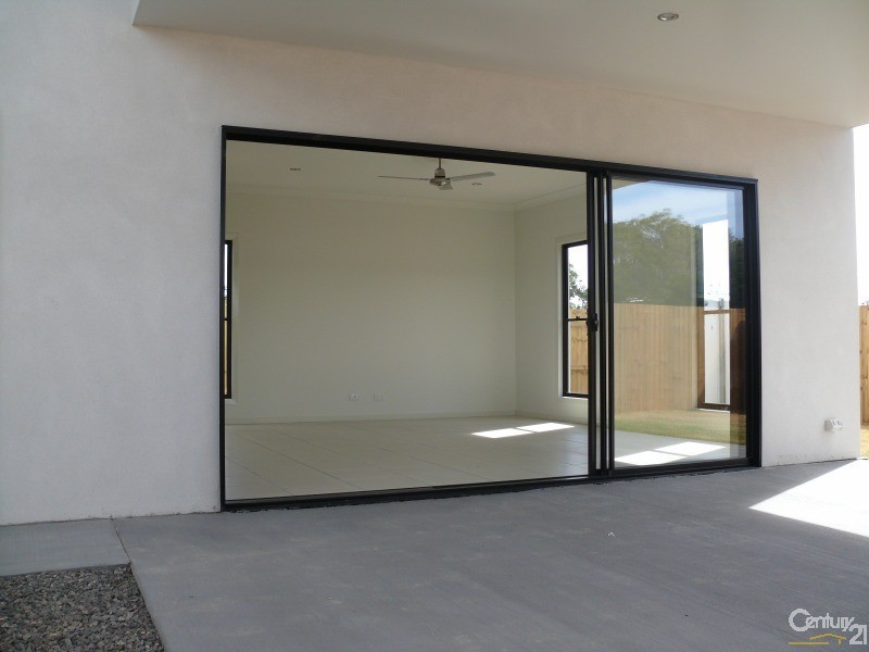 11 Doral Drive, Peregian Springs QLD 4573