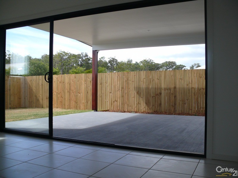11 Doral Drive, Peregian Springs QLD 4573