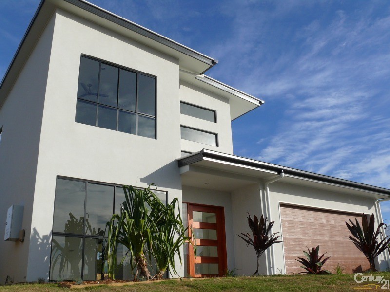 11 Doral Drive, Peregian Springs QLD 4573