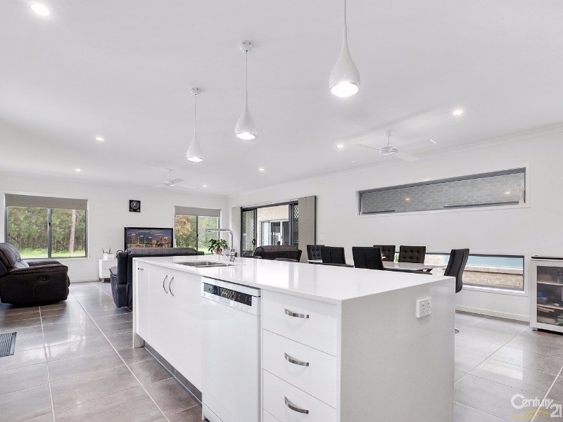 70 Lancaster Lane, Cooroibah QLD 4565