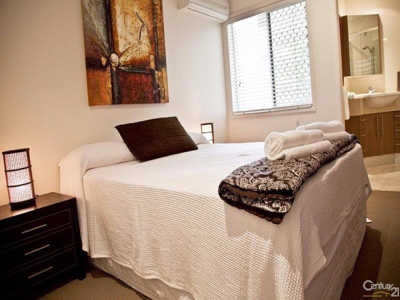 2 Elanda Street, Sunshine Beach QLD 4567