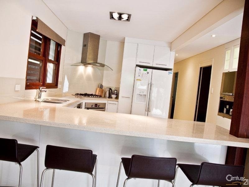 2 Elanda Street, Sunshine Beach QLD 4567