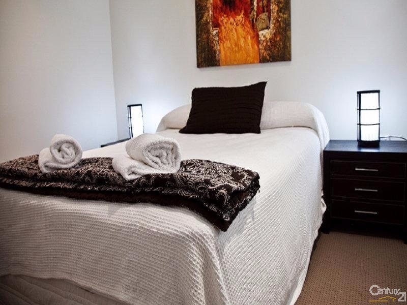 2 Elanda Street, Sunshine Beach QLD 4567