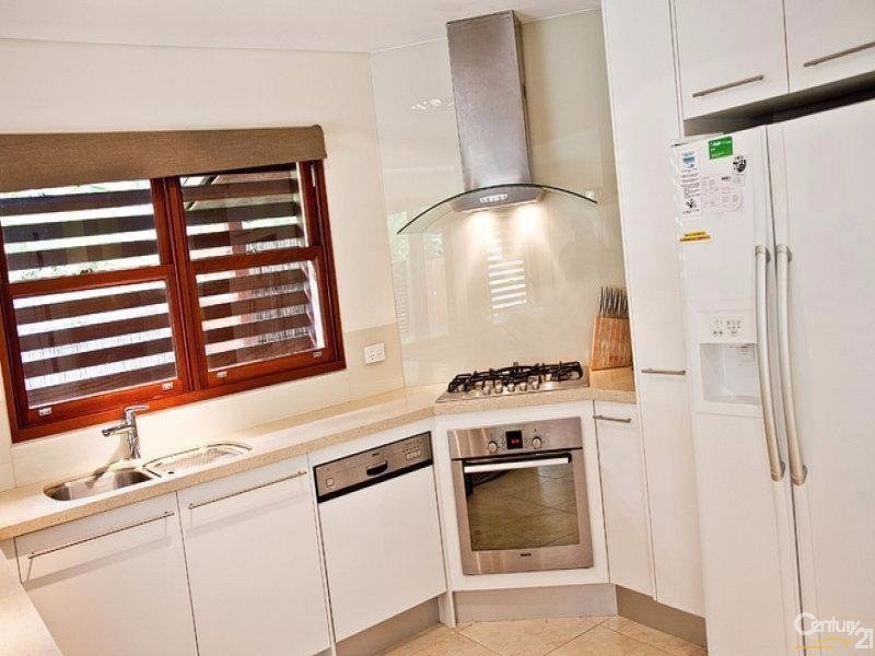 2 Elanda Street, Sunshine Beach QLD 4567