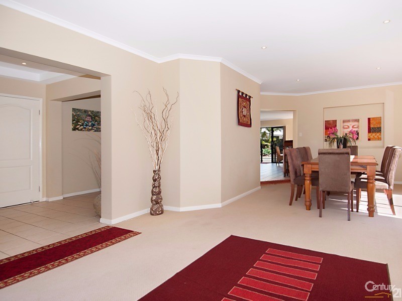 33 Crestview Drive, Peregian Springs QLD 4573