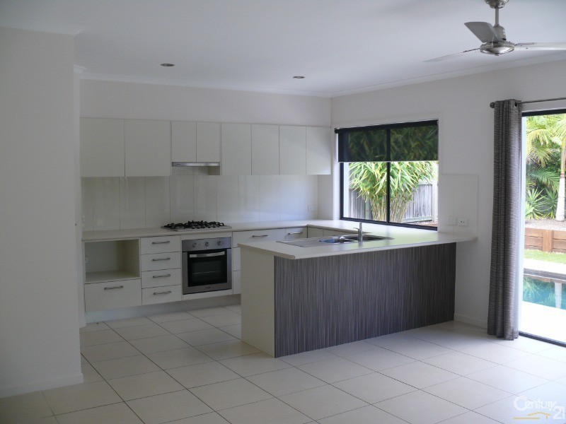 68 The Avenue, Peregian Springs QLD 4573