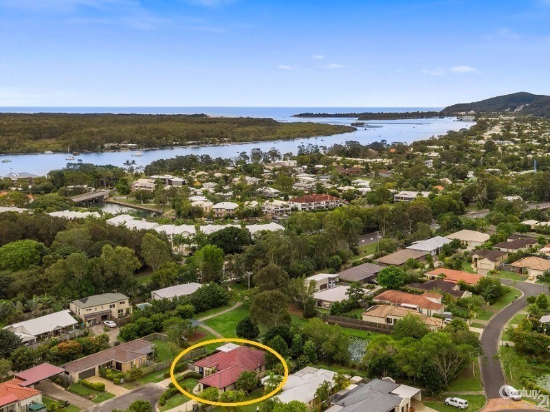 6 Sands Avenue, Noosaville QLD 4566