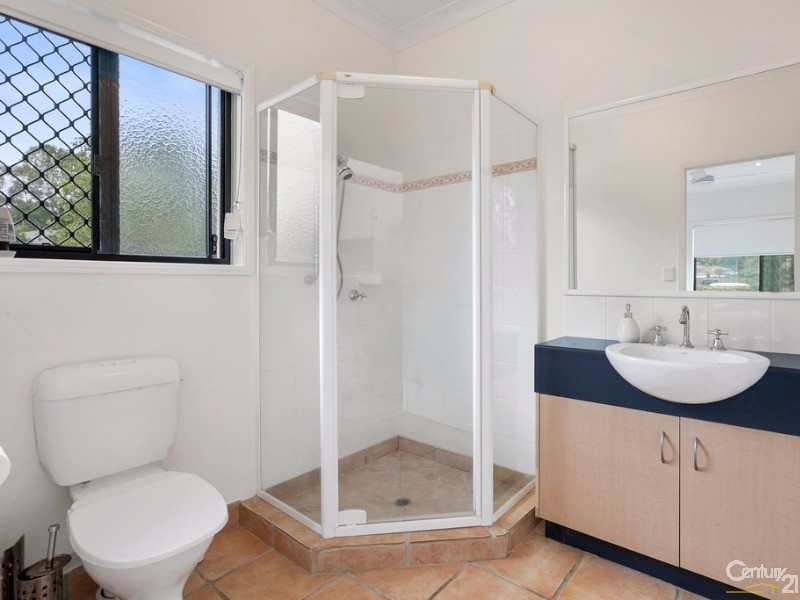 6 Sands Avenue, Noosaville QLD 4566