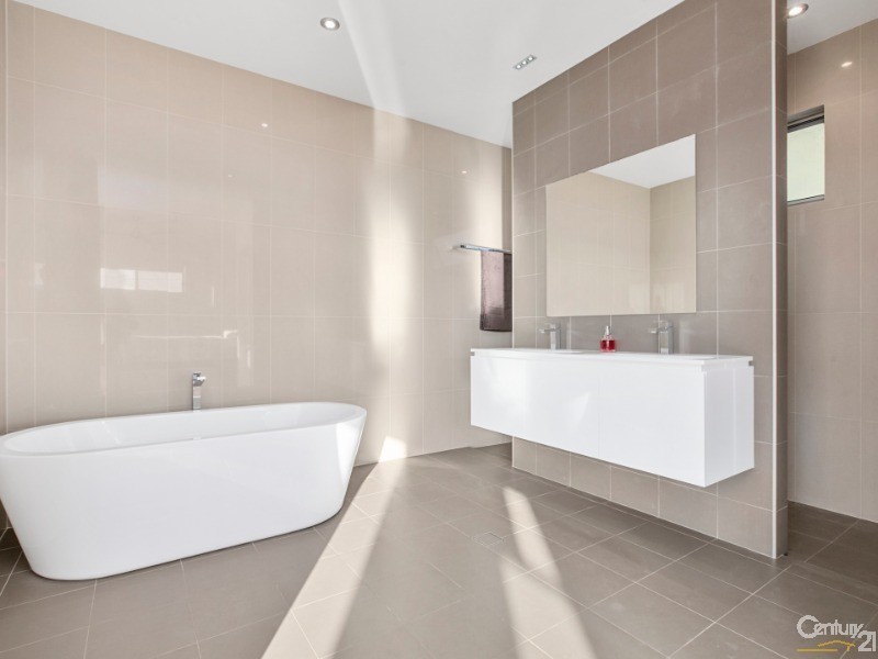 16 Tea Tree Grove, Peregian Springs QLD 4573