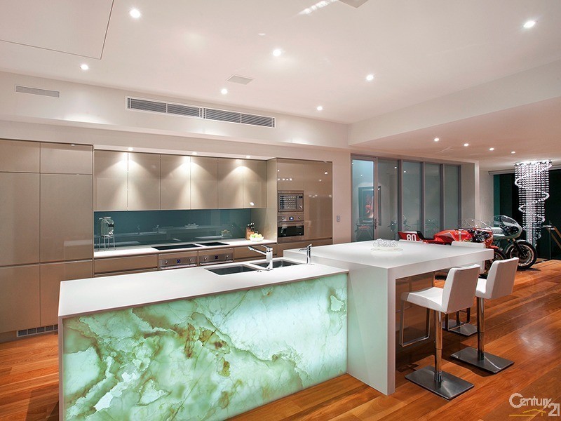 6 Allambi Rise, Noosa Heads QLD 4567