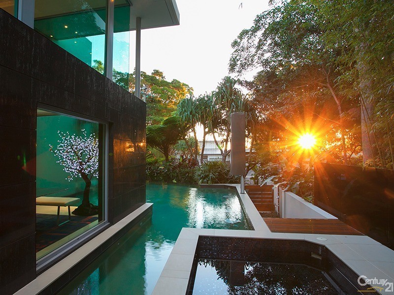 6 Allambi Rise, Noosa Heads QLD 4567