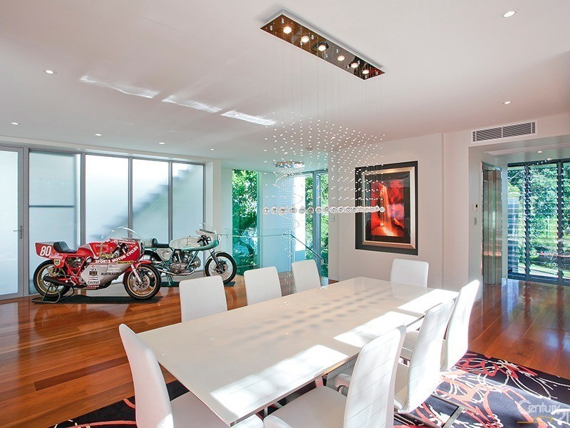 6 Allambi Rise, Noosa Heads QLD 4567