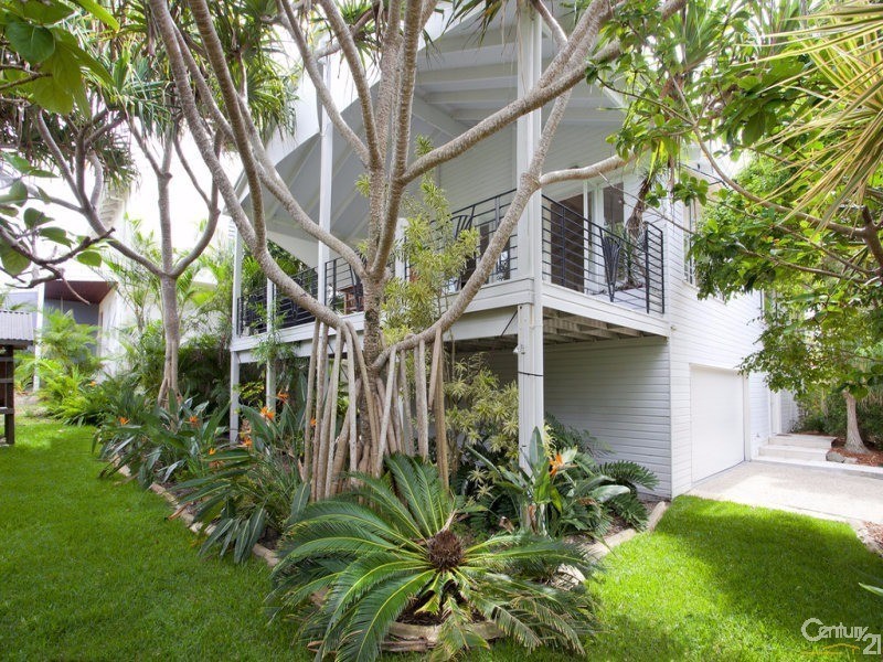 1 Silvergull Court, Sunshine Beach QLD 4567