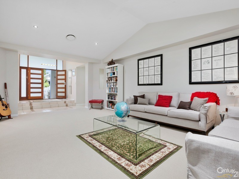 19 Glen Abby Avenue, Peregian Springs QLD 4573