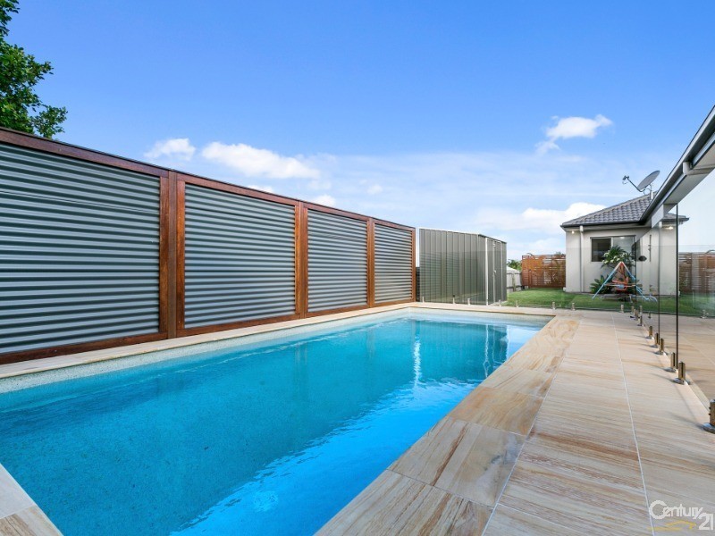 8 Waterville Way, Peregian Springs QLD 4573