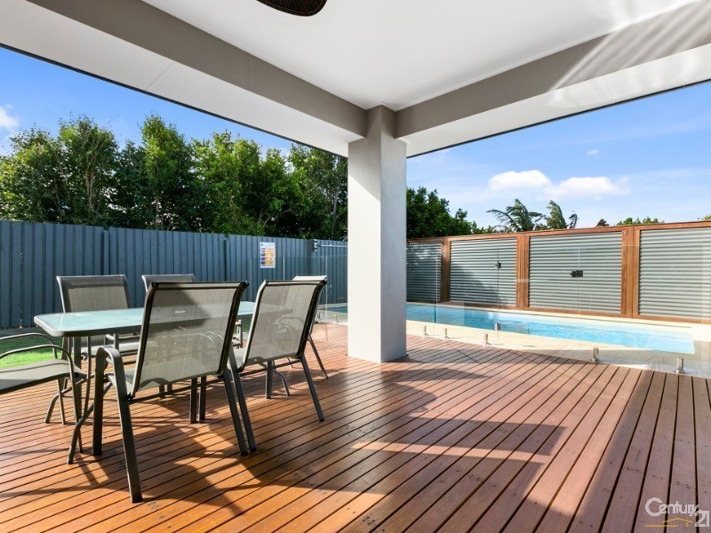 8 Waterville Way, Peregian Springs QLD 4573