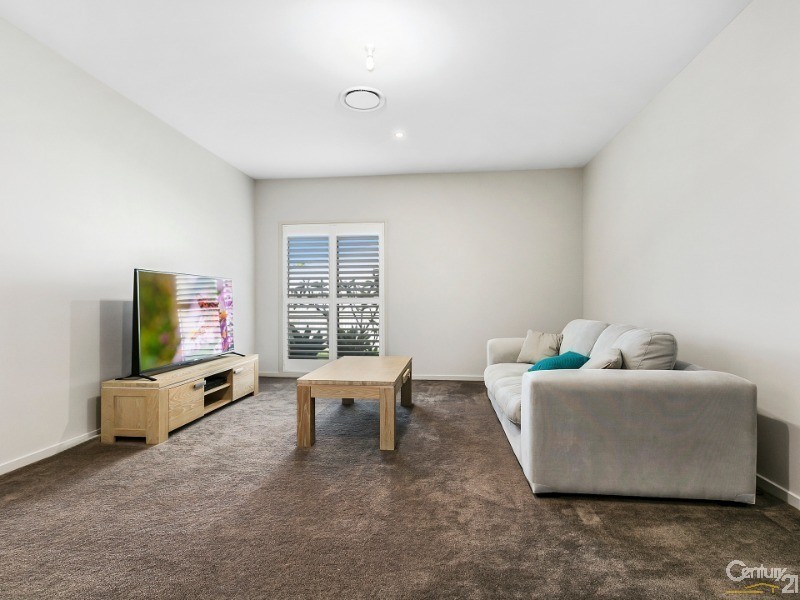 8 Waterville Way, Peregian Springs QLD 4573