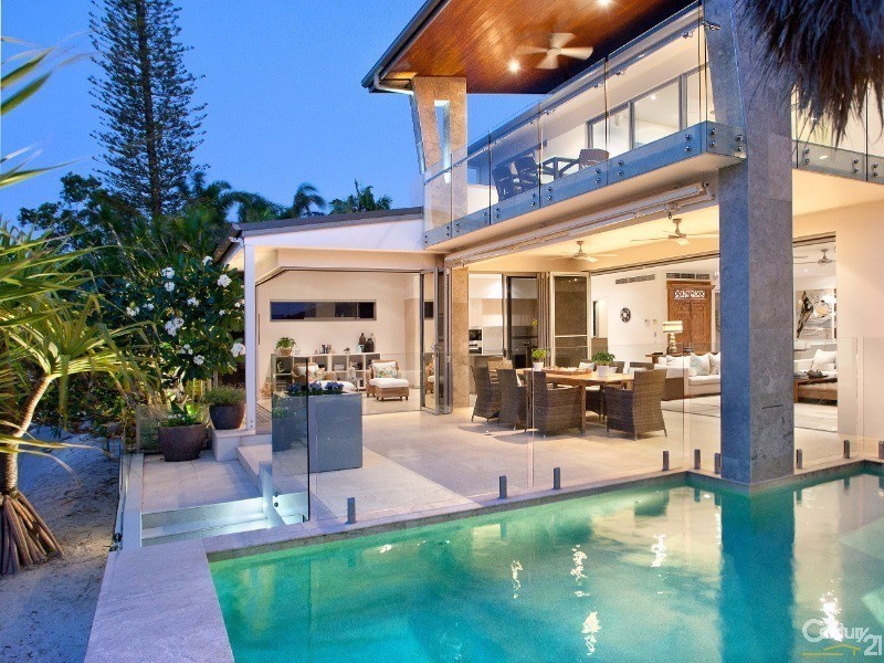 24 Mossman Court, Noosa Heads QLD 4567