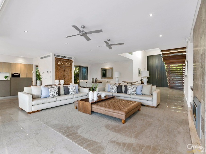 24 Mossman Court, Noosa Heads QLD 4567