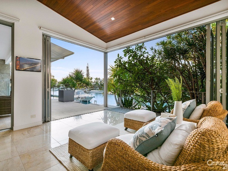 24 Mossman Court, Noosa Heads QLD 4567