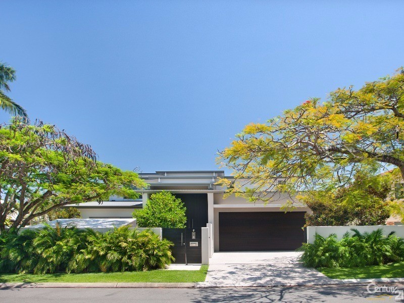 24 Mossman Court, Noosa Heads QLD 4567