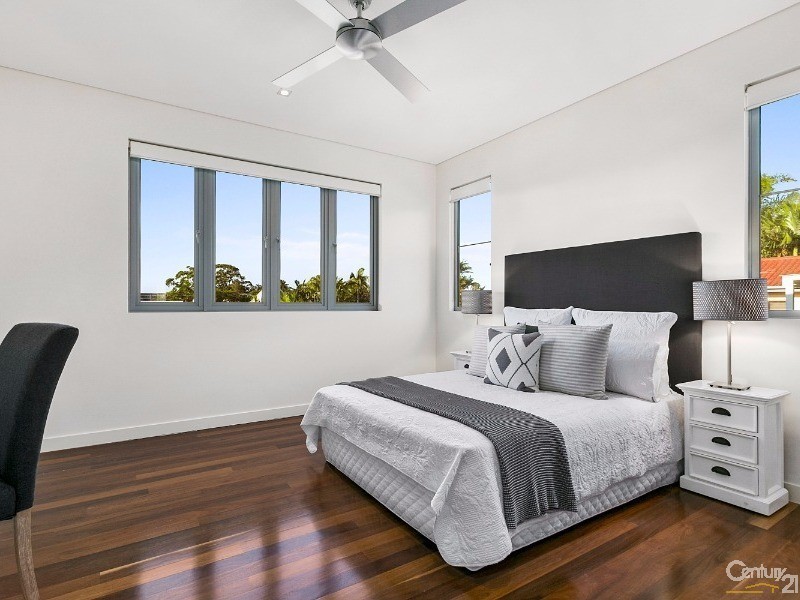 24 Mossman Court, Noosa Heads QLD 4567