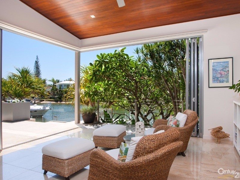 24 Mossman Court, Noosa Heads QLD 4567