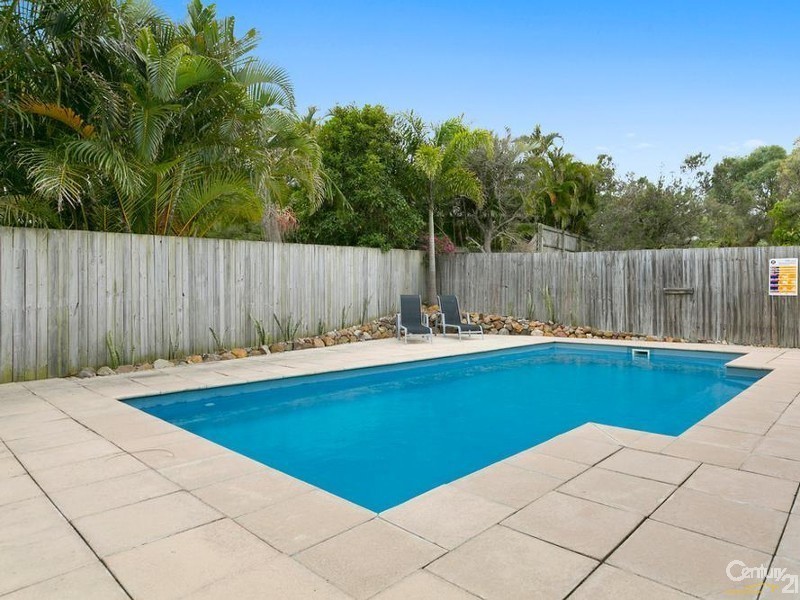 5 Mylar Court, Sunrise Beach QLD 4567