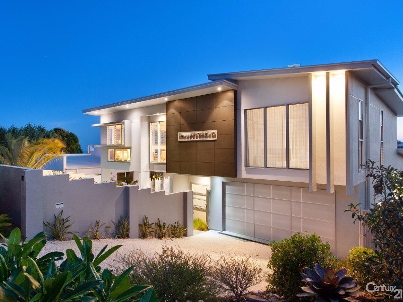 19 Captains Court, Sunrise Beach QLD 4567