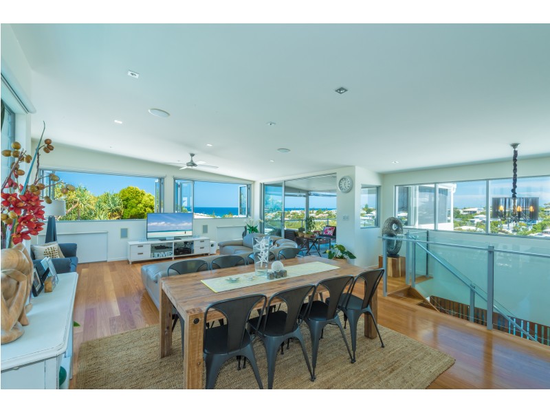 19 Captains Court, Sunrise Beach QLD 4567